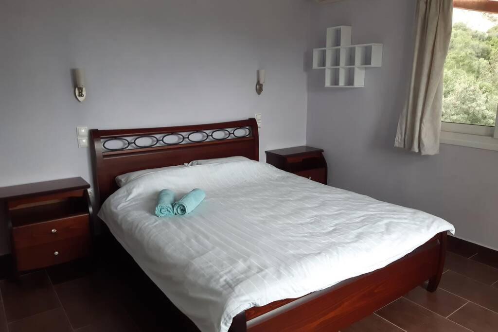 Villa Sunrise With Stunning Views And Private Pool Katokhórion Exteriör bild